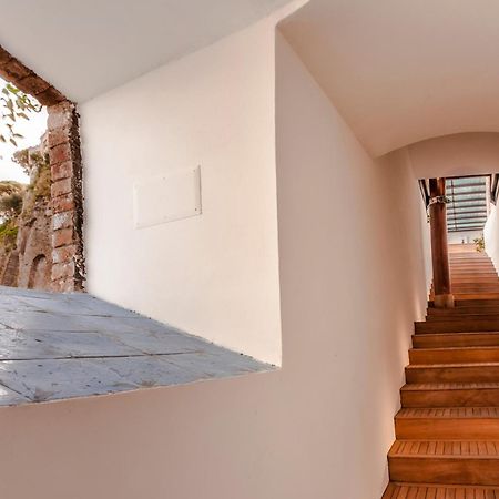 Yacht Club Capo Cervo Suites B&B Sorrento Kültér fotó