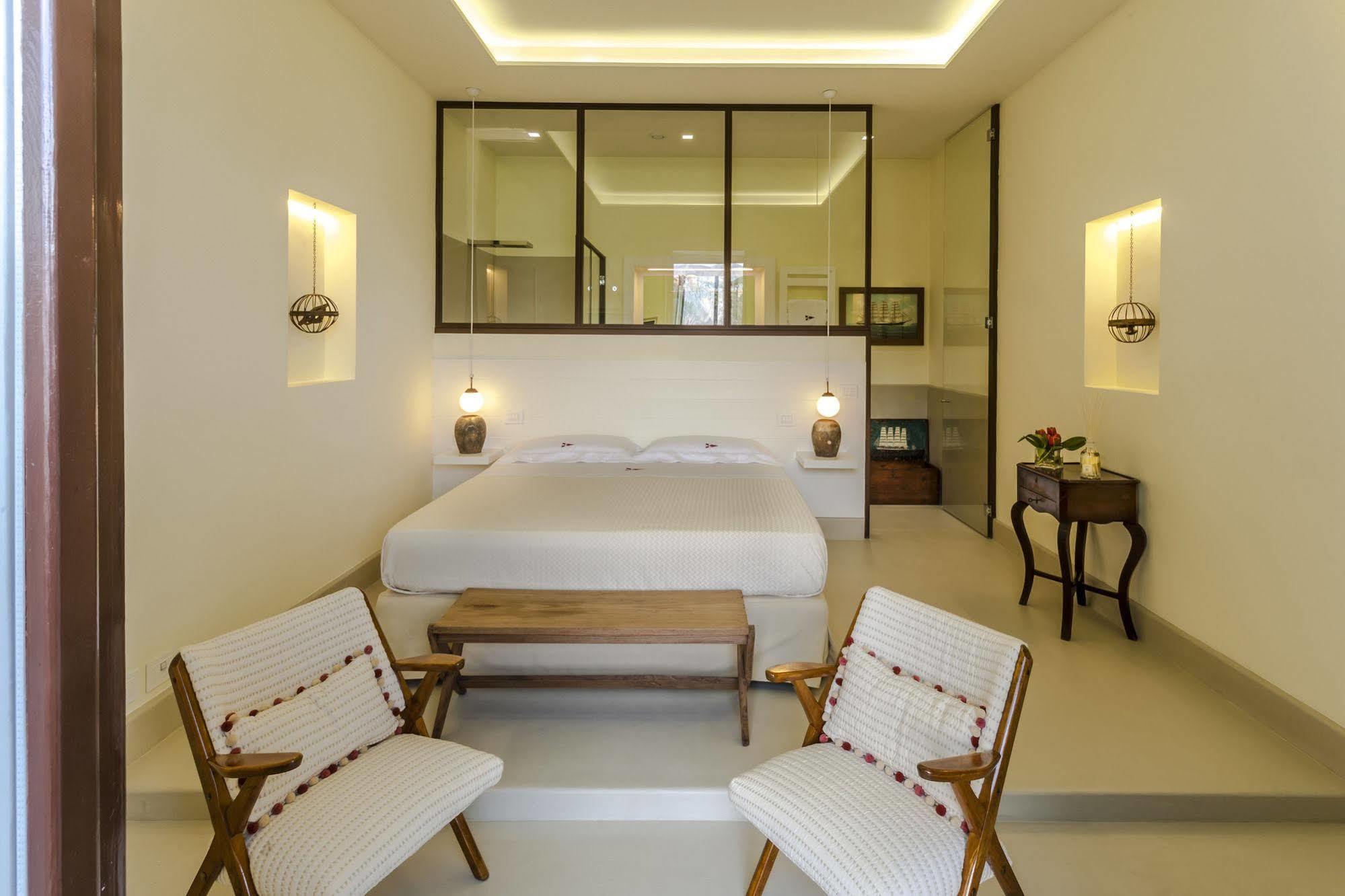 Yacht Club Capo Cervo Suites B&B Sorrento Kültér fotó